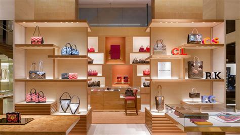 best place to buy louis vuitton in nyc|louis vuitton ny 5th.